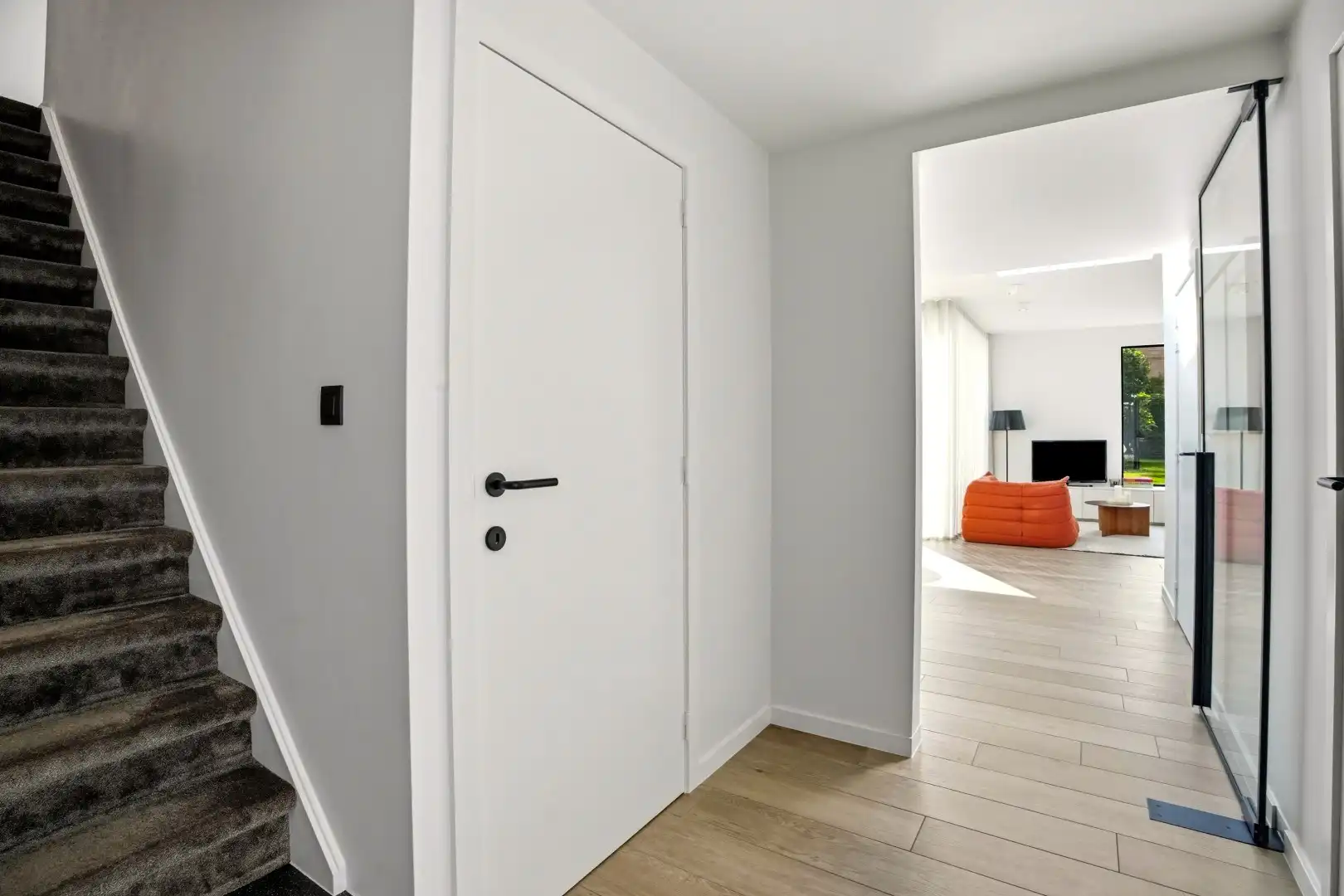 Uitzonderlijk knap gerenoveerde woning in Bavikhove met zonnige tuin, gelijkvloerse kamer en 3 slaapkamers foto 6