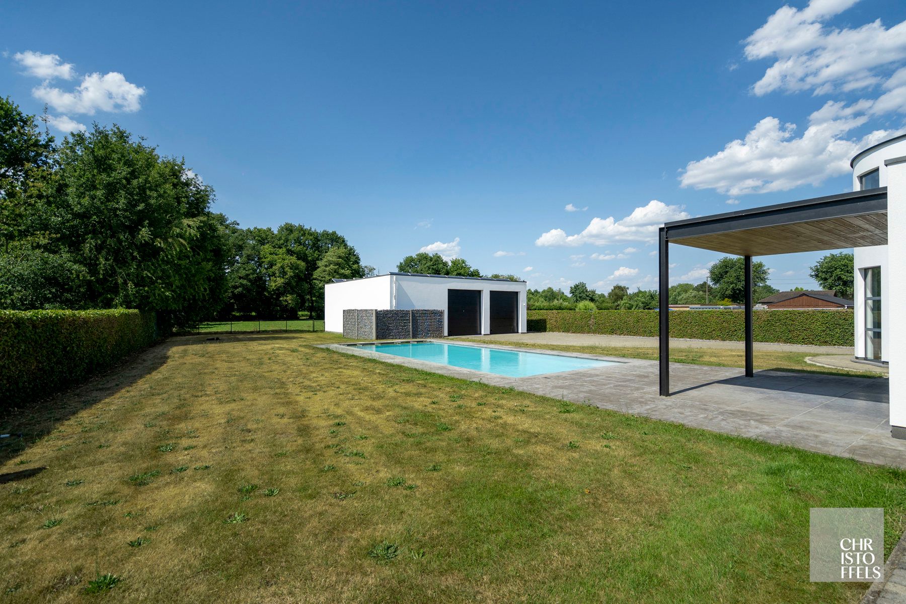 Tijdloze villa (405 m²) met zwembad, magazijn en weiland op 4.858 m²! foto 14