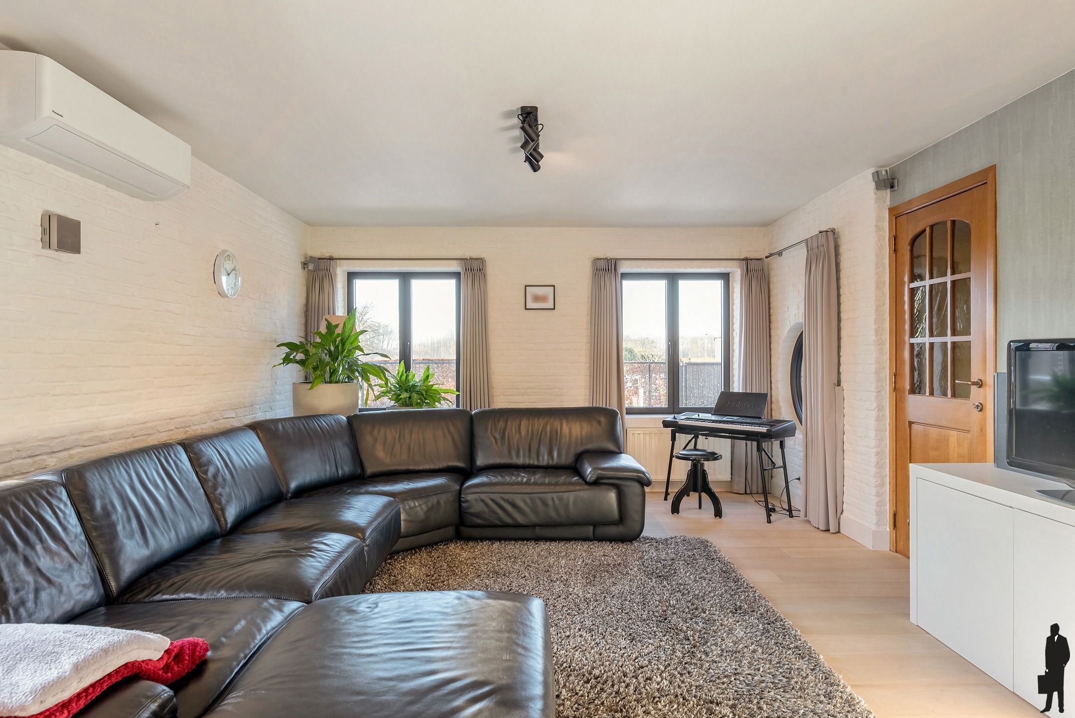 Energiezuinige villa met 5 slaapkamers, tuin, garage in Wortel. foto 9
