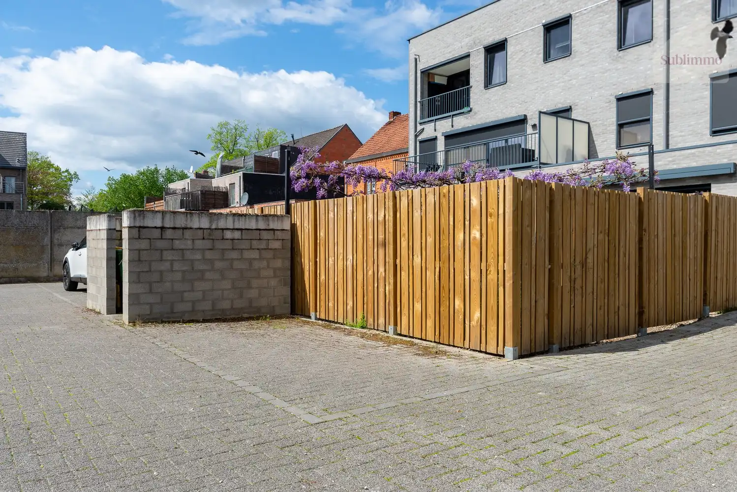 Verzorgd dakappartement met groot terras en dubbele parking foto 19