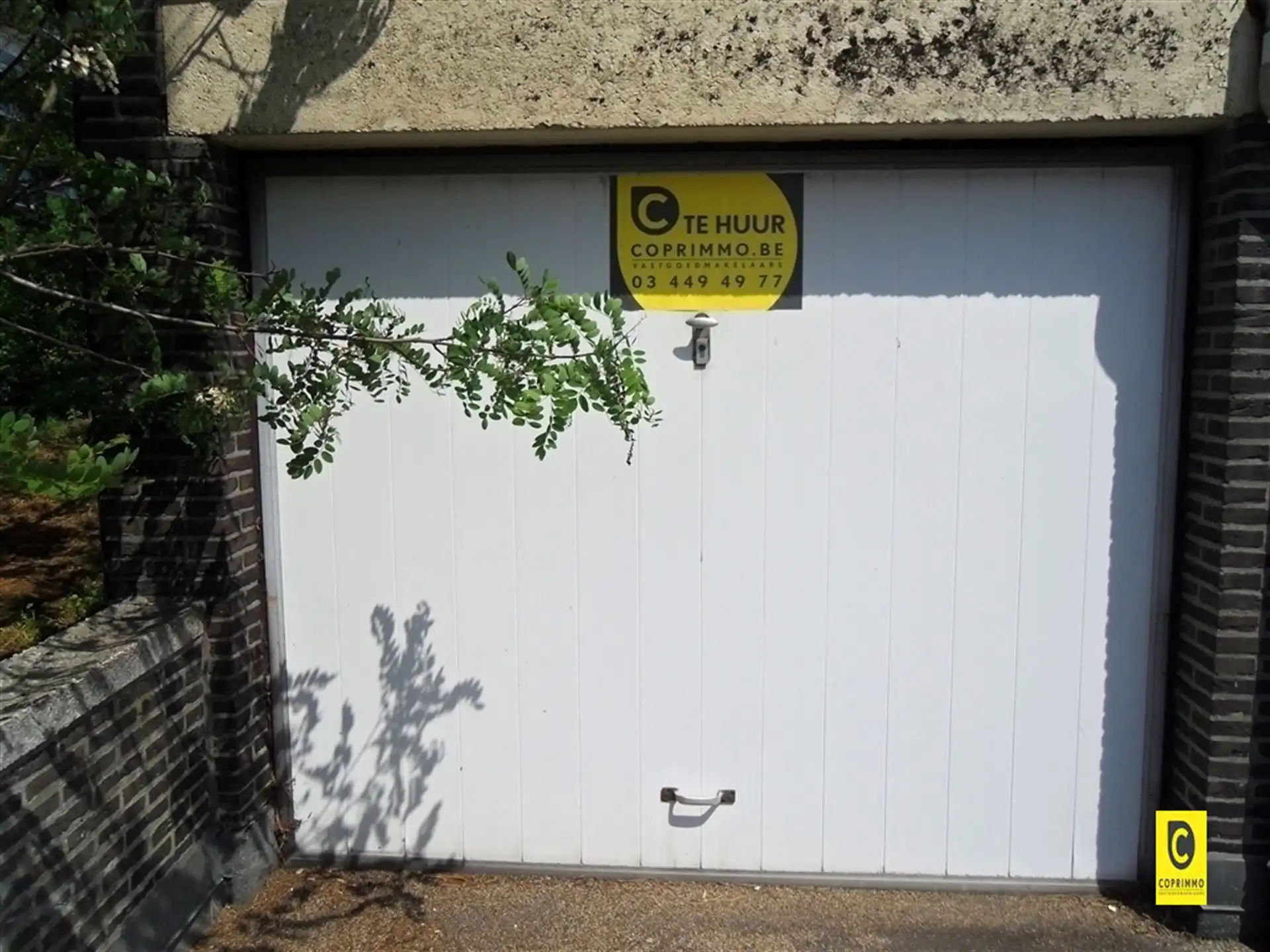 Bovengrondse garagebox op zeer centrale locatie! foto 3
