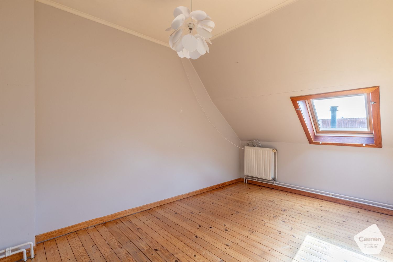 MOOIE VEELZIJDIGE & RUIME HALF-OPEN WONING in het centrum van Ruddervoorde met GARAGE foto 11