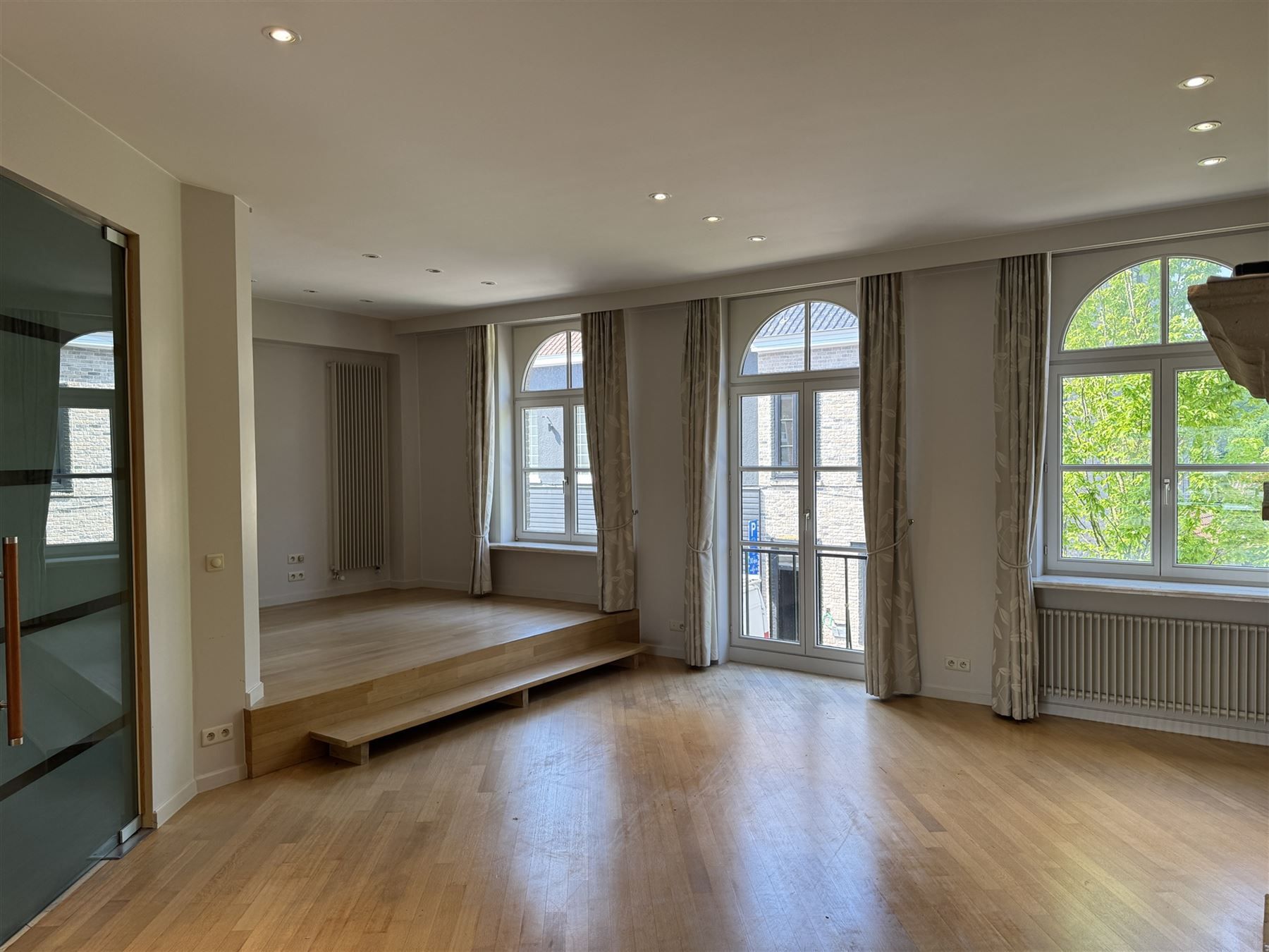 Ruim duplex appartement met 3 slaapkamers foto 3