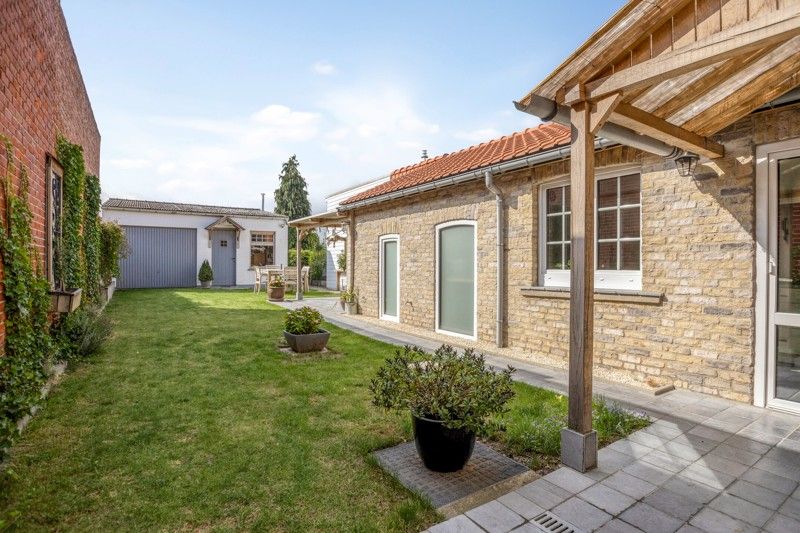 Instapklare halfopen woning met grote tuin en 3 slaapkamers TE KOOP in Meulebeke! foto 24