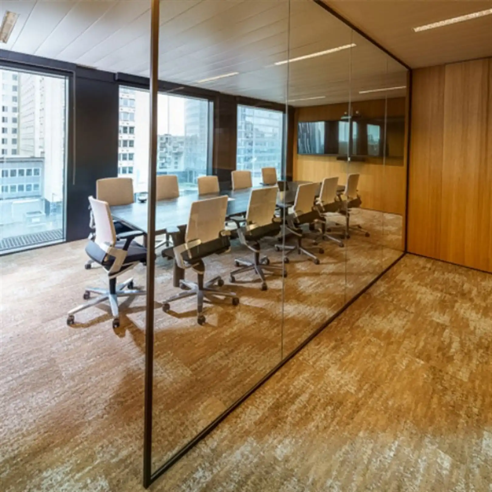 SPECTRUM : 4e verdiep 1.390m² en 268m² te huur foto 9