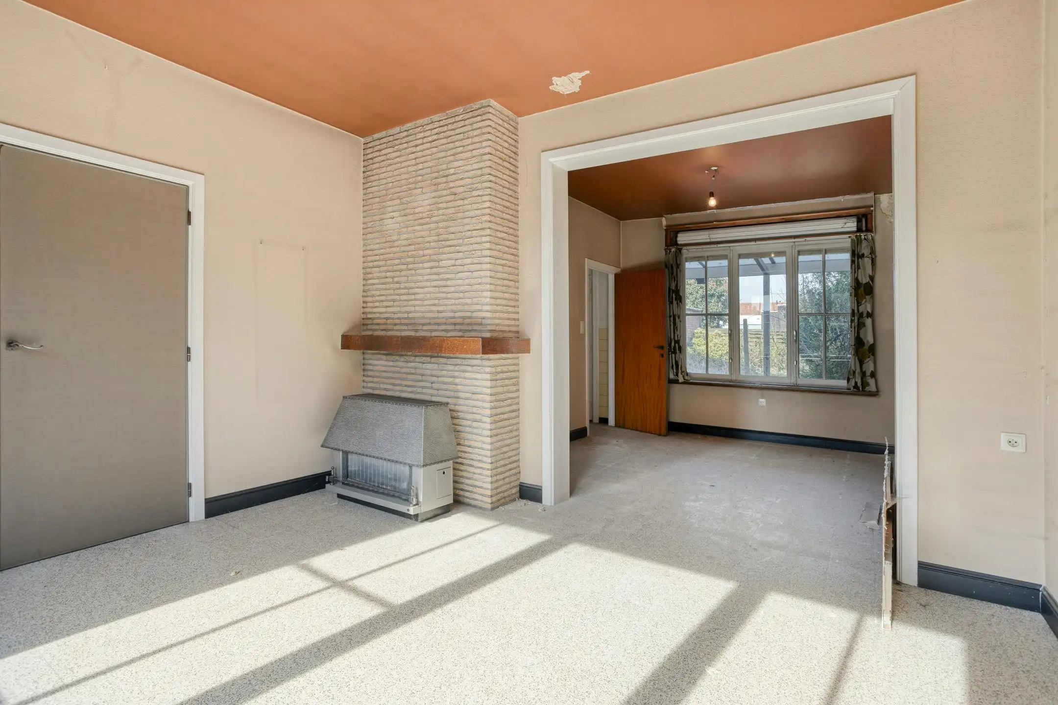 Te renoveren huis met tuin, uitweg en garage in Rumbeke foto 8