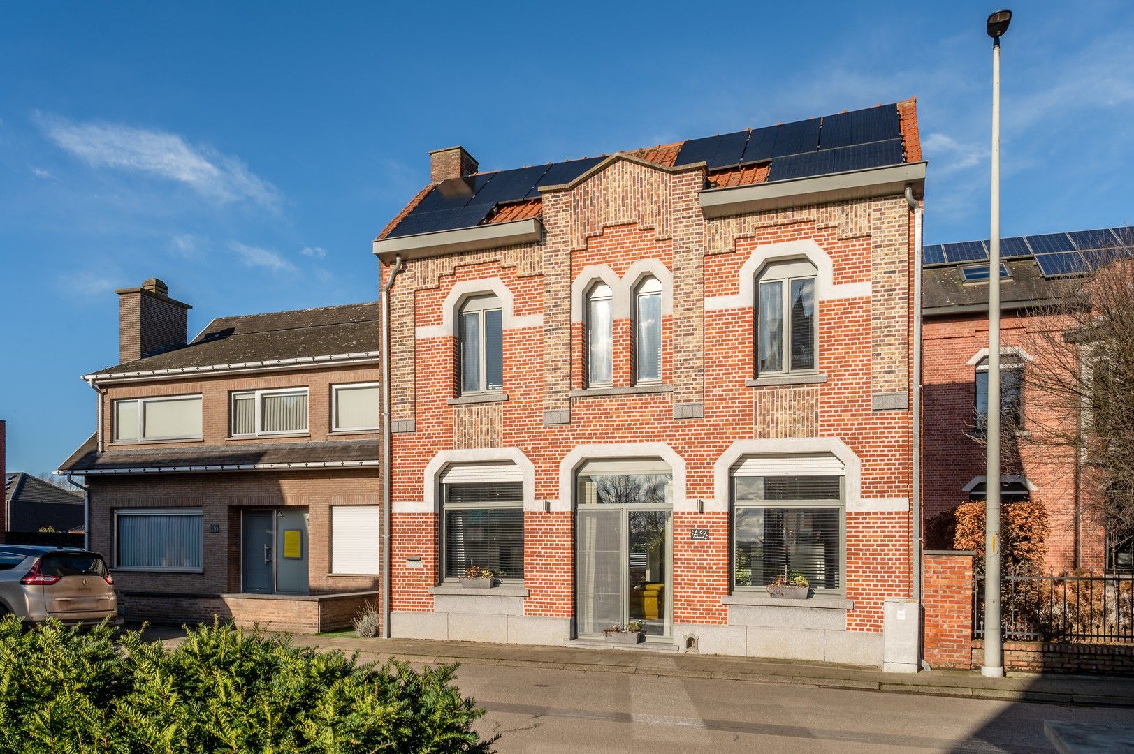 Gerenoveerde woning met authentieke elementen foto {{pictureIndex}}