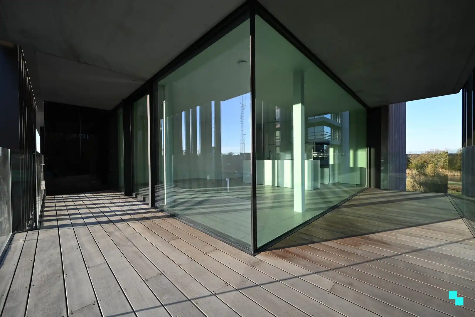 Nieuw, stijlvol appartement met uniek parkzicht foto 4