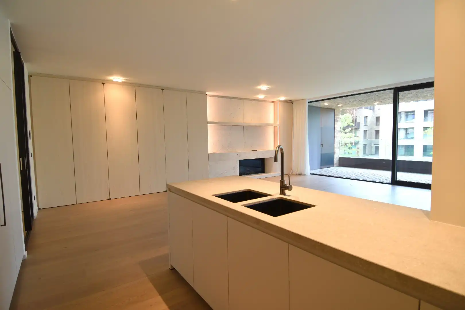 Wonen aan de Broeltorens in een luxe appartement foto 6