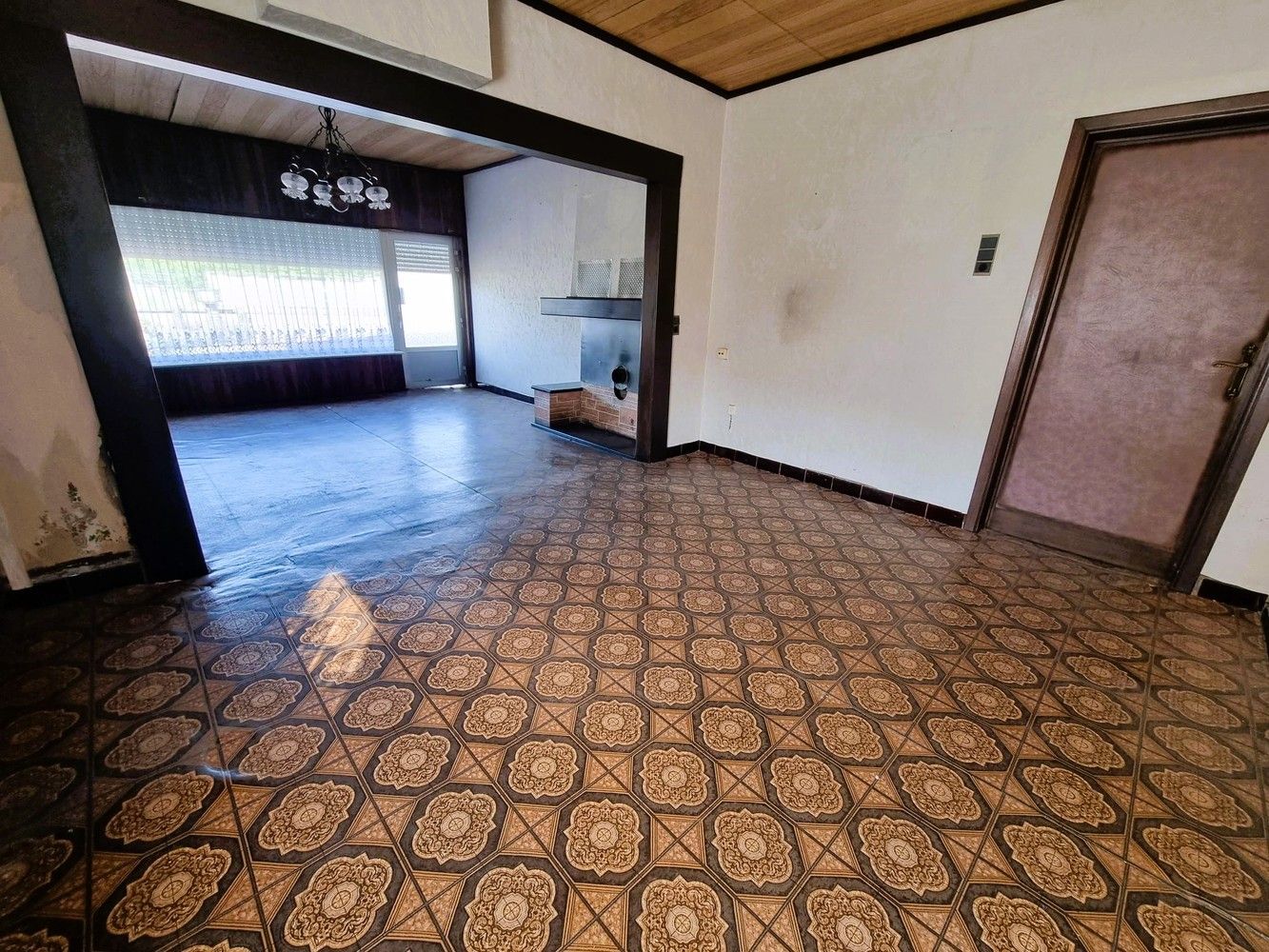 Te renoveren woning op 432m², 3 slaapkamers en ruime garage aanbouw foto 5