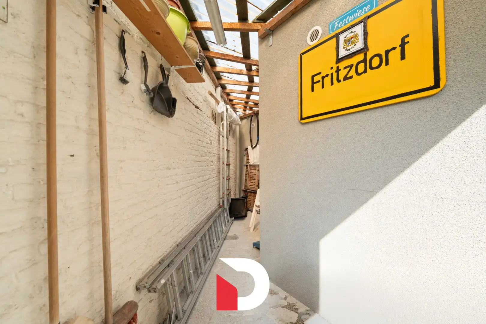 Riante burgerwoning te Kristus-Koning met 4 slk tuin en garagebox foto 25