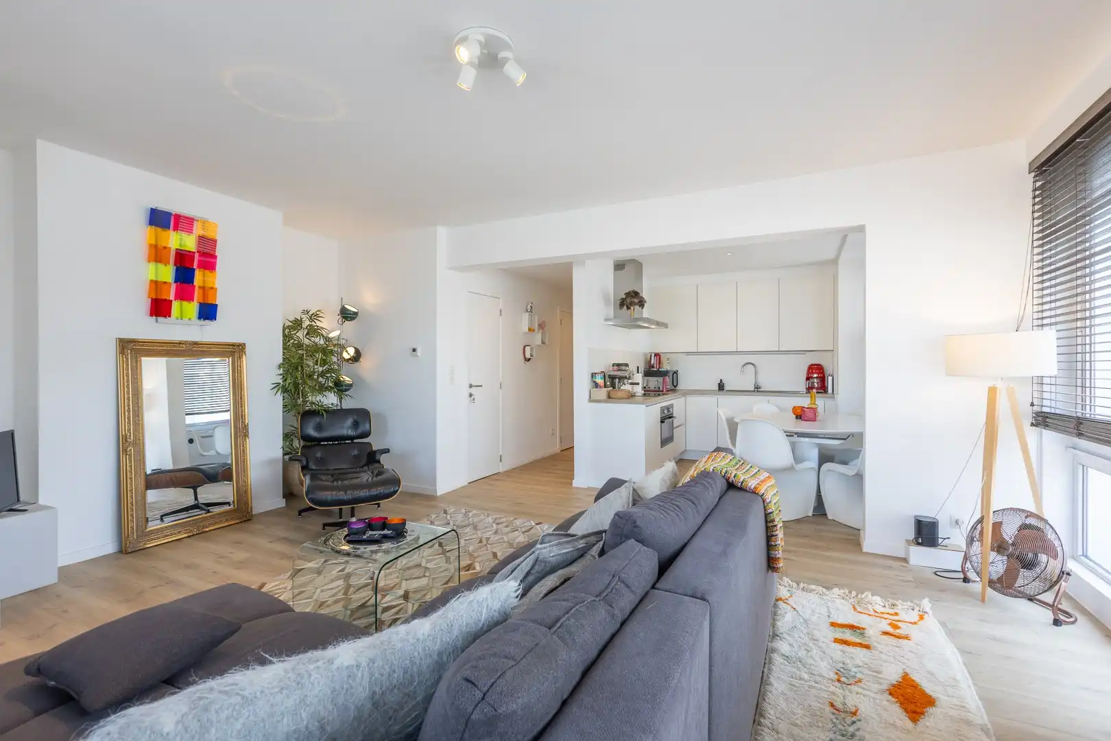 Appartement te koop foto {{pictureIndex}}