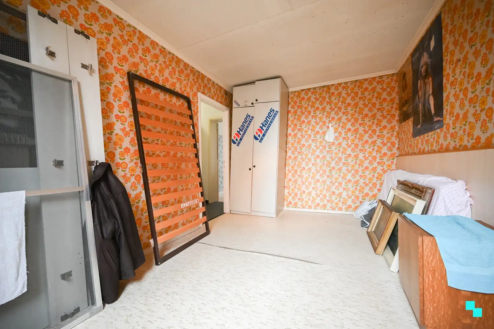 Centraal gelegen handelsruimte met bijhorende woonst en leuke stadstuin te Izegem foto 21