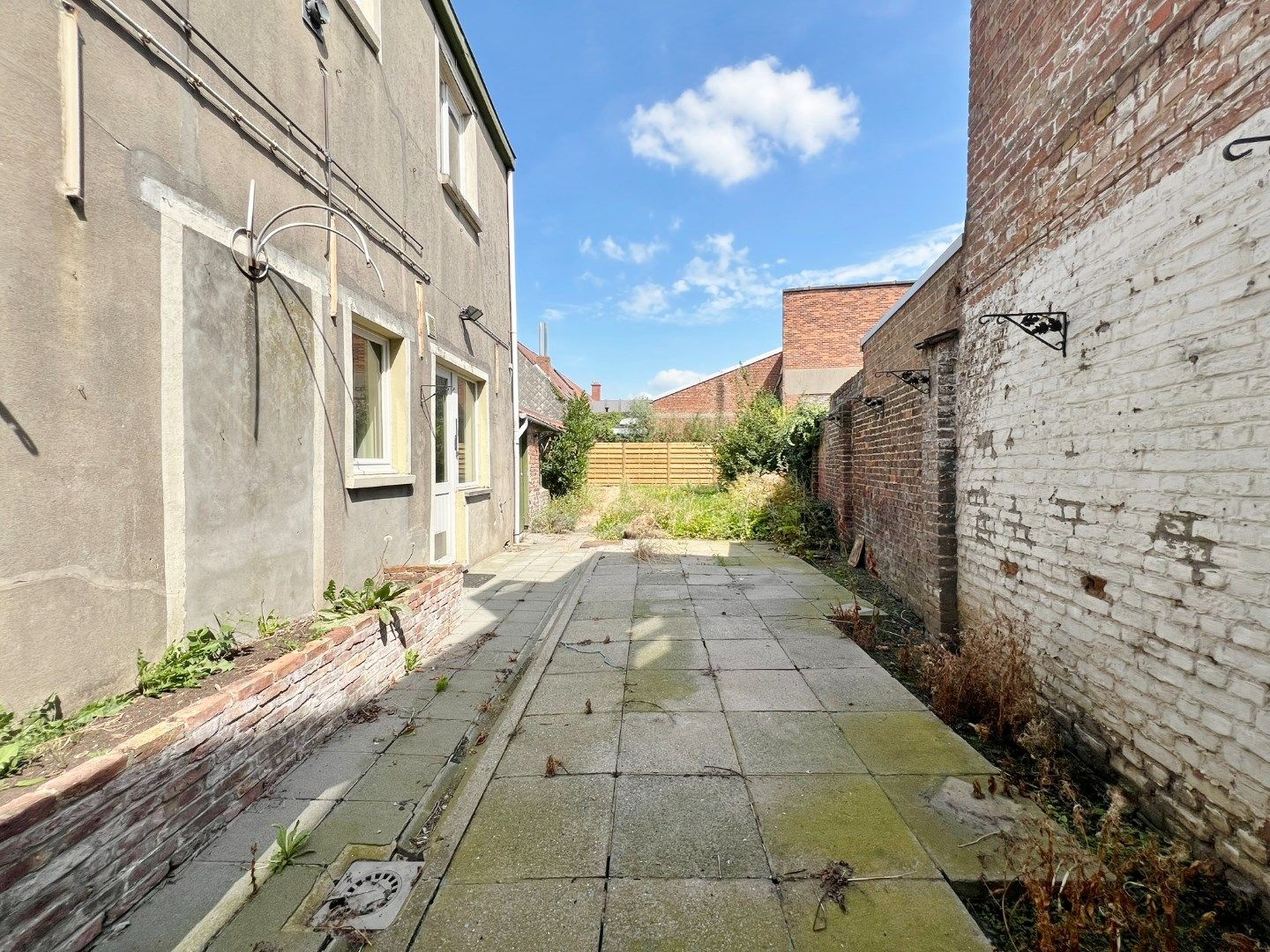 Charmante rijwoning met tuin en gezellige stadstuin.  foto 17