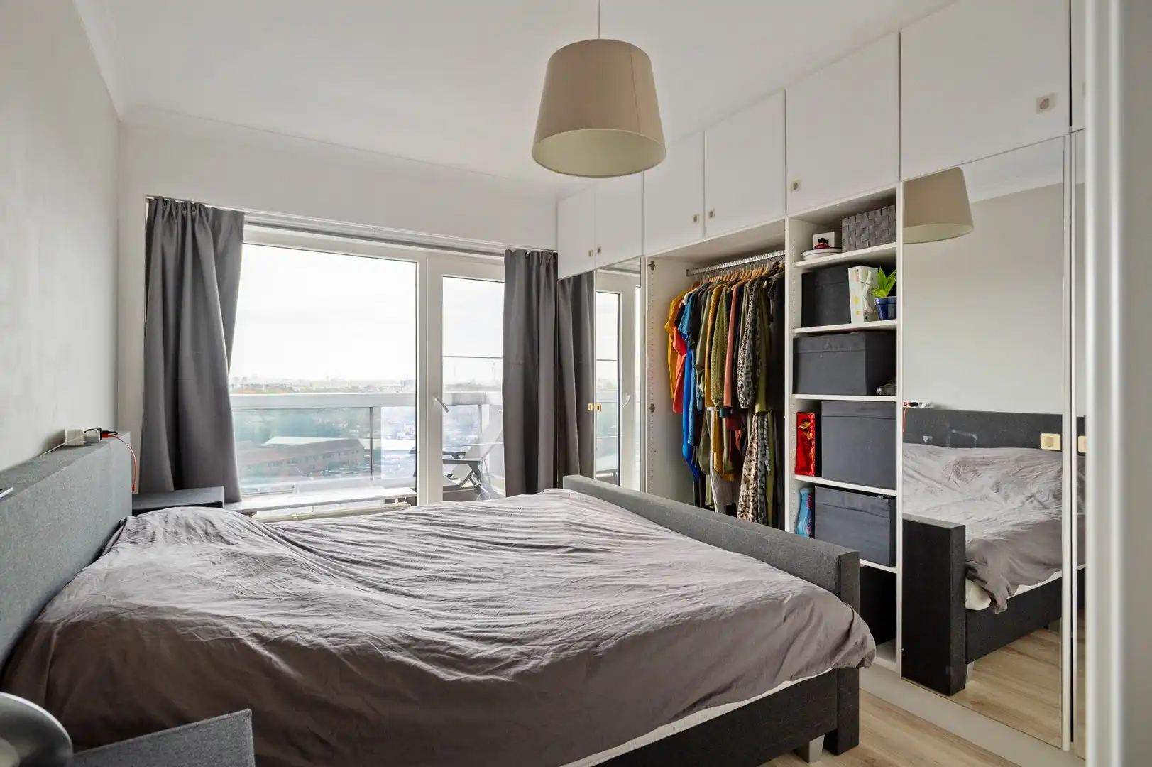 Ruim appartement met 3 slpk en panoramisch zicht foto 6