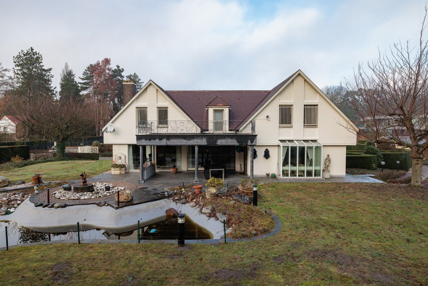 Riante villa op ruim perceel van ca. 3.928m2 foto 26