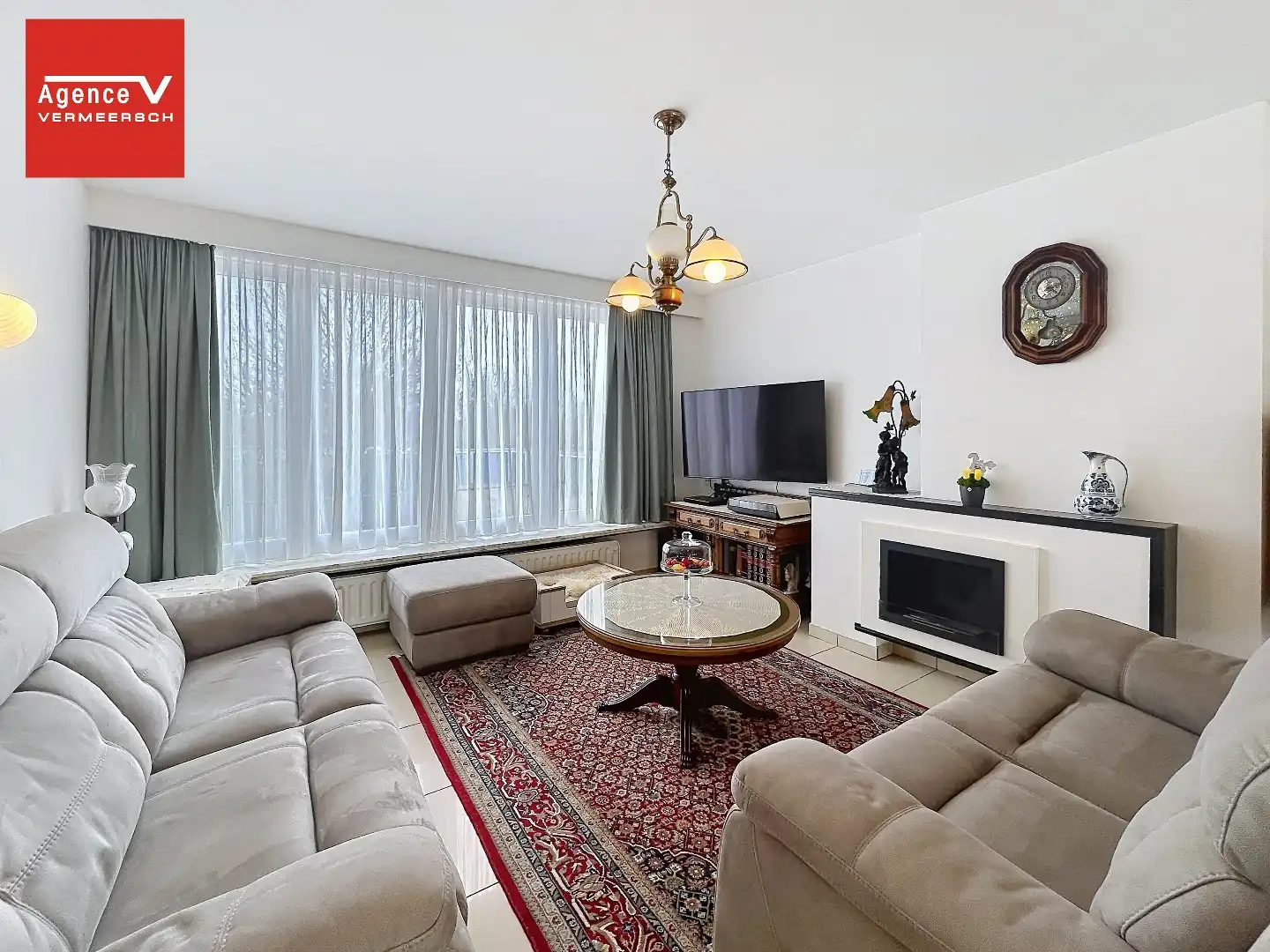 Verkocht ruim boven vraagprijs! Instapklare ruime bel-etagewoning met oprit, inpandige garage en zonnige tuin. foto 6