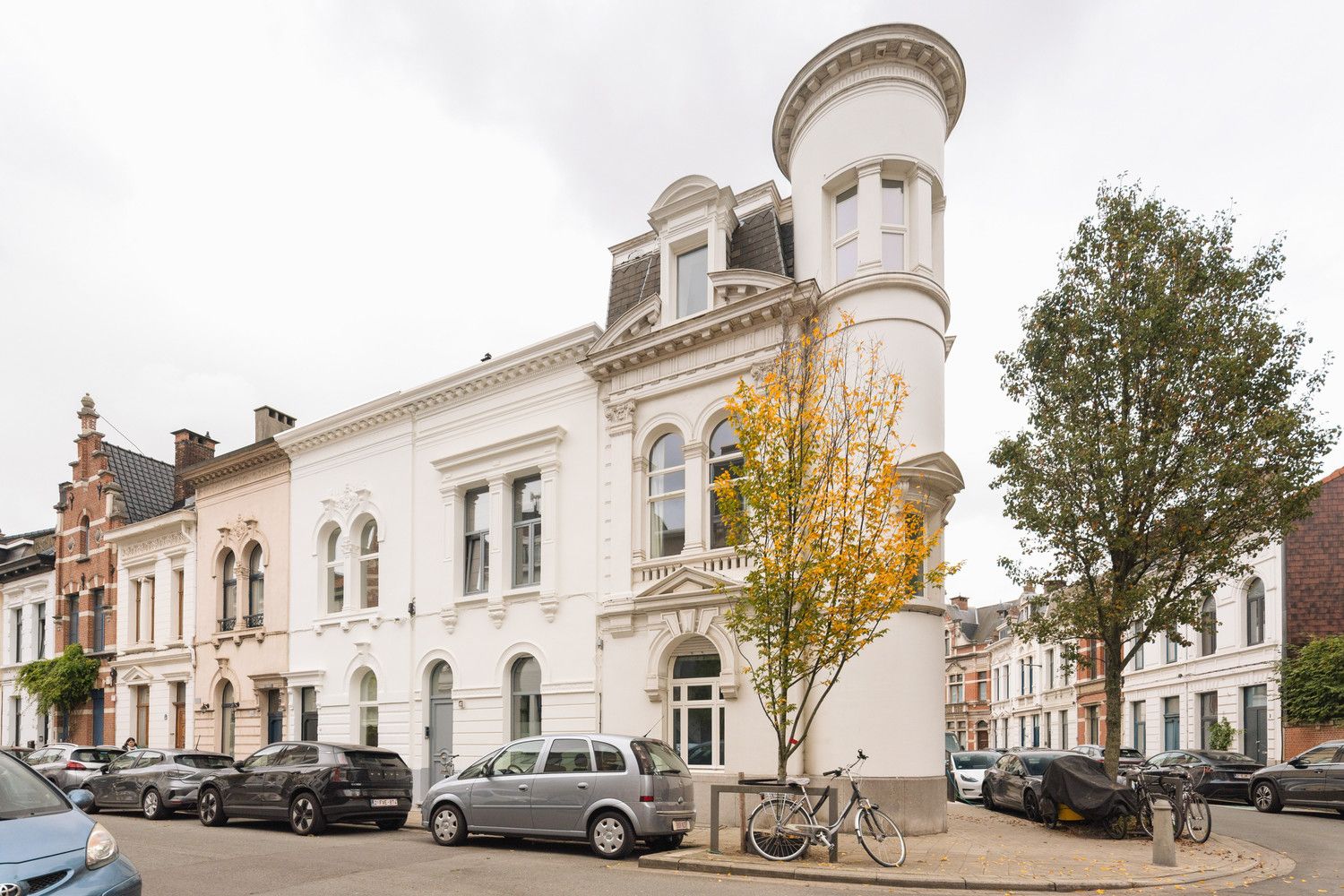 Wonen in een beschermd monument van Jos Bascourt uit 1894 is wonen in een uniek stuk Zurenborg, zonder renovatieplicht foto 28