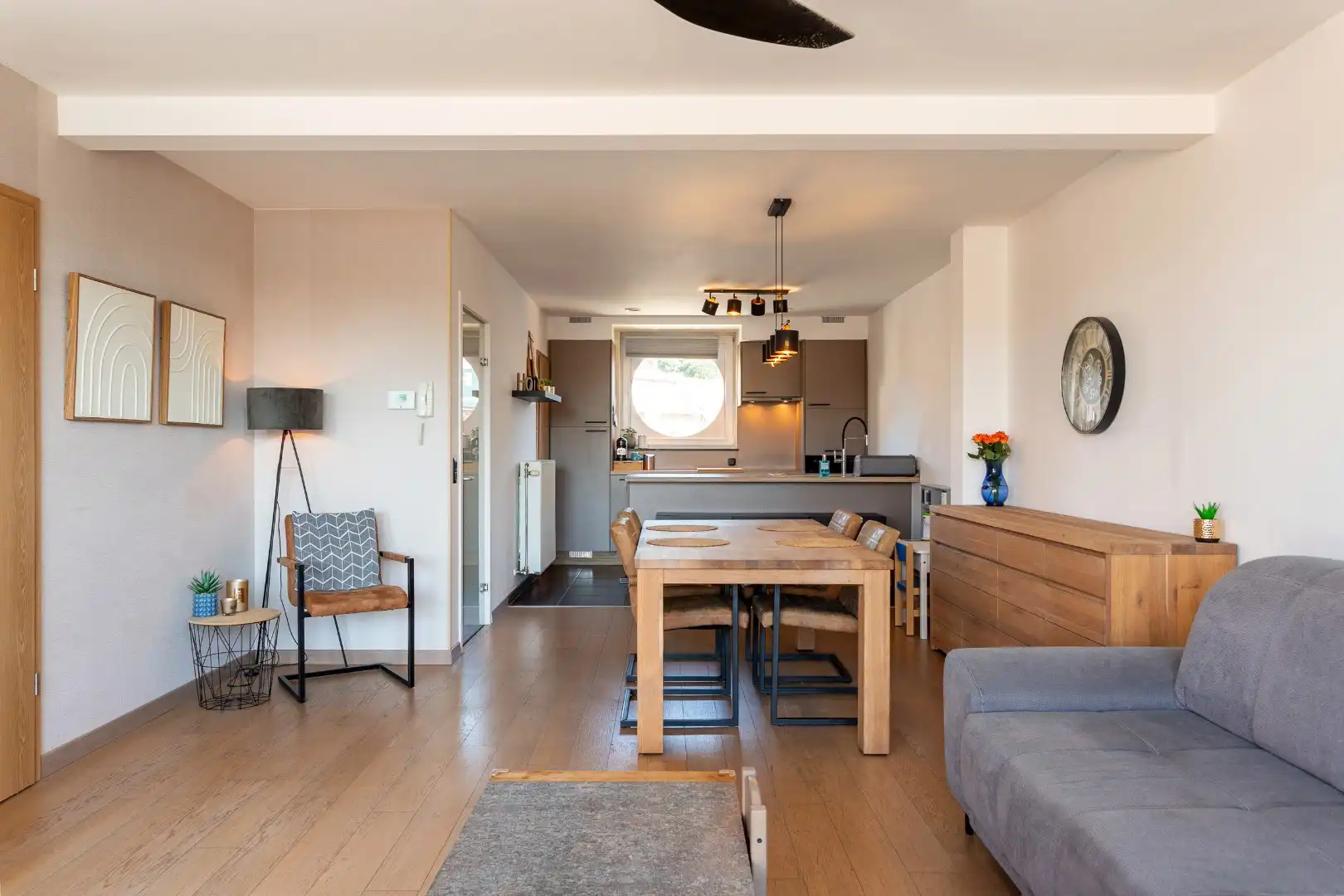 Energiezuinig duplex-app met 3 slpk, terras + staanplaats foto 4