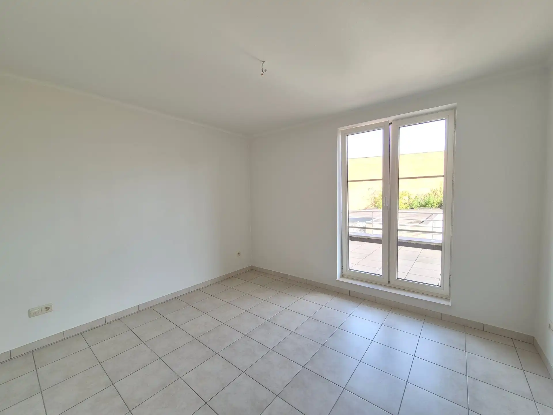 Instapklaar appartement met 2 slaapkamers, terras en lift — centraal in Wetteren foto 8