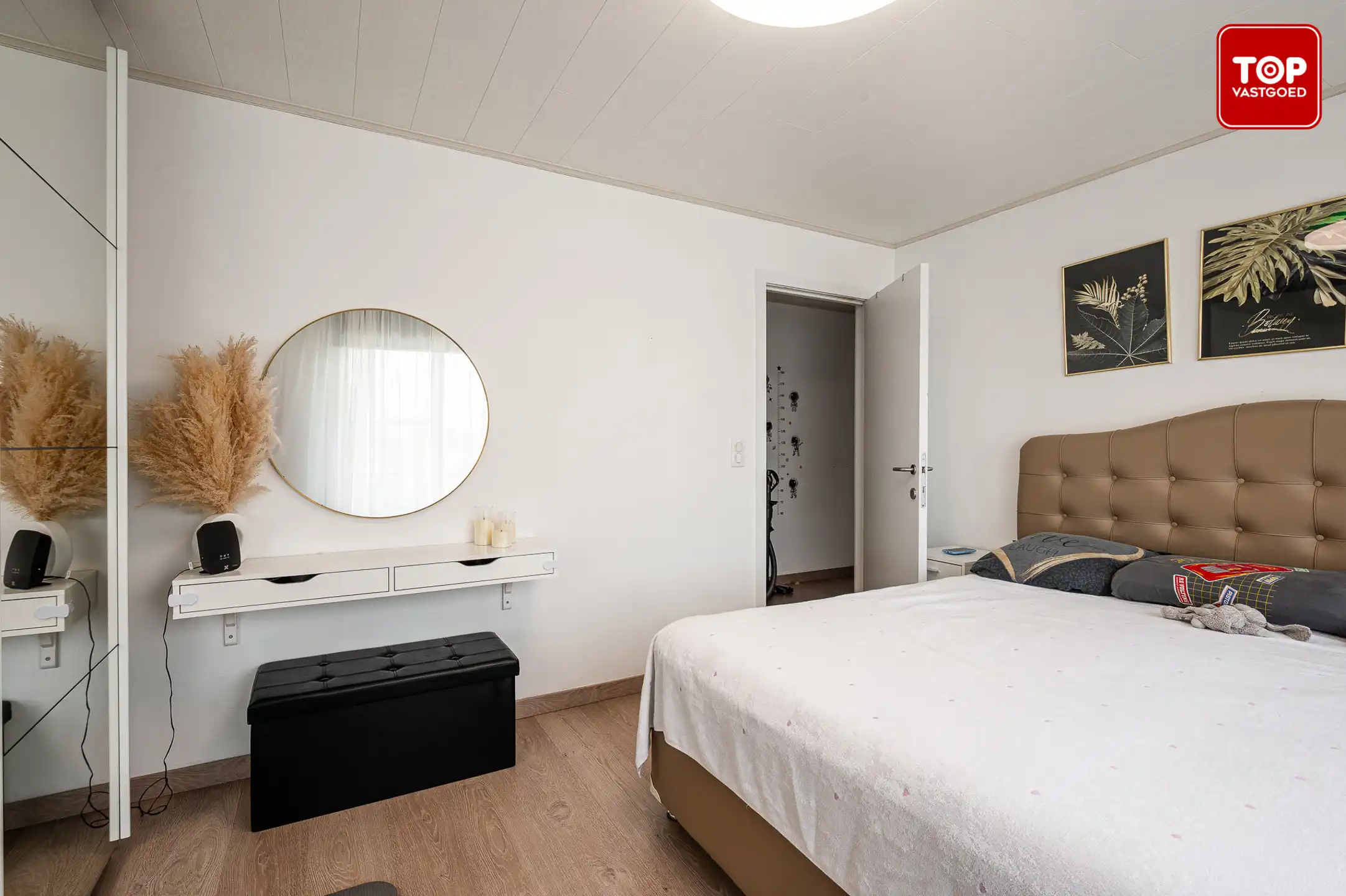 2-slaapkamer appartement met garage. foto 8