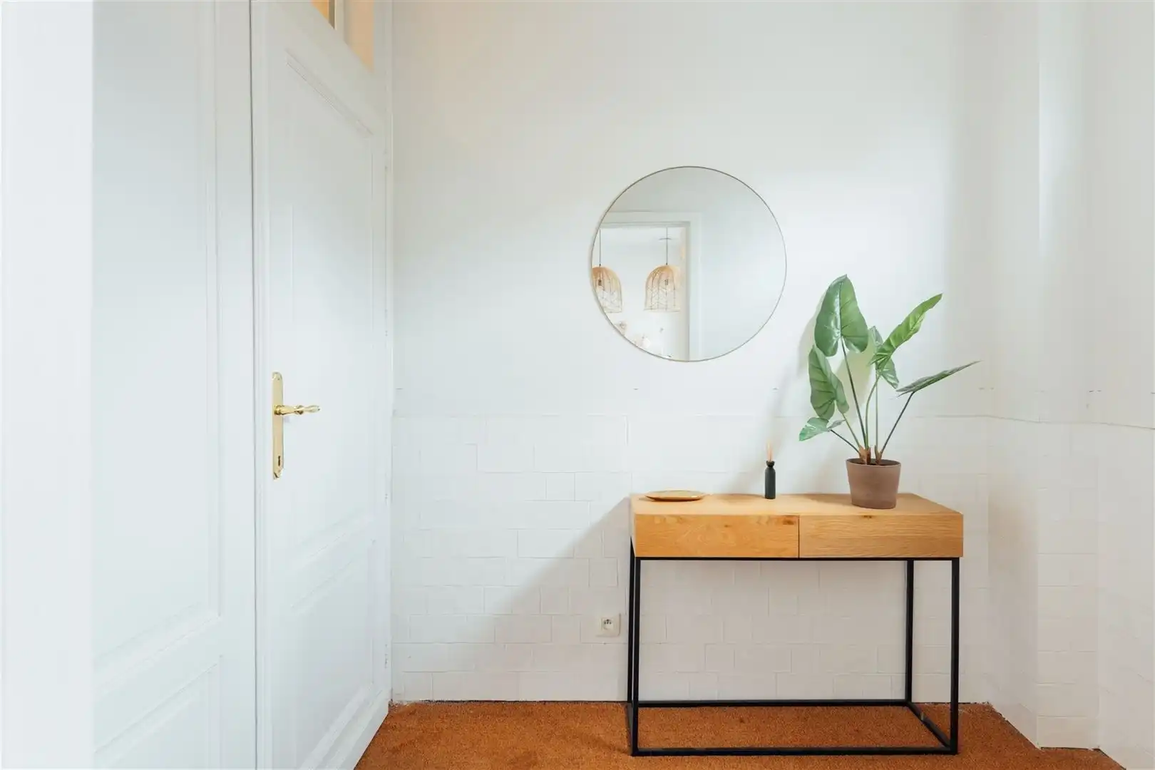Opbrengsteigendom met praktijk en duplex appartement foto 14