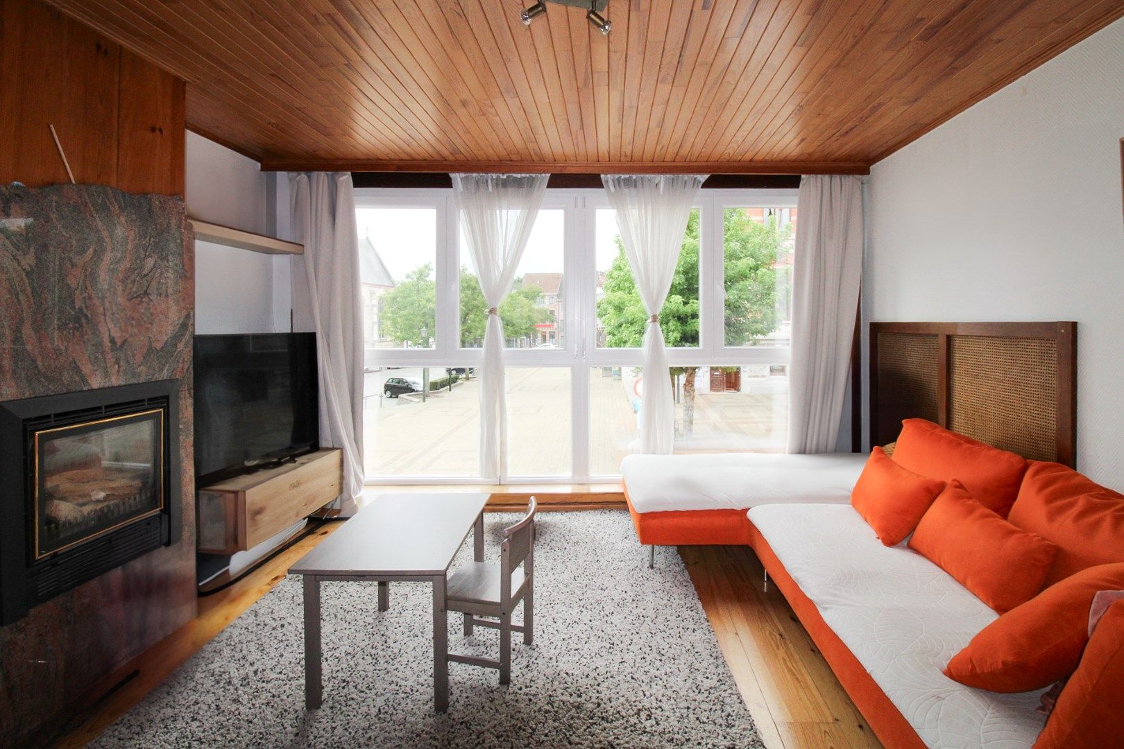 Veelzijdig handelshuis met woonst en luxueuze B&B op toplocatie aan de Markt van Temse! foto 29