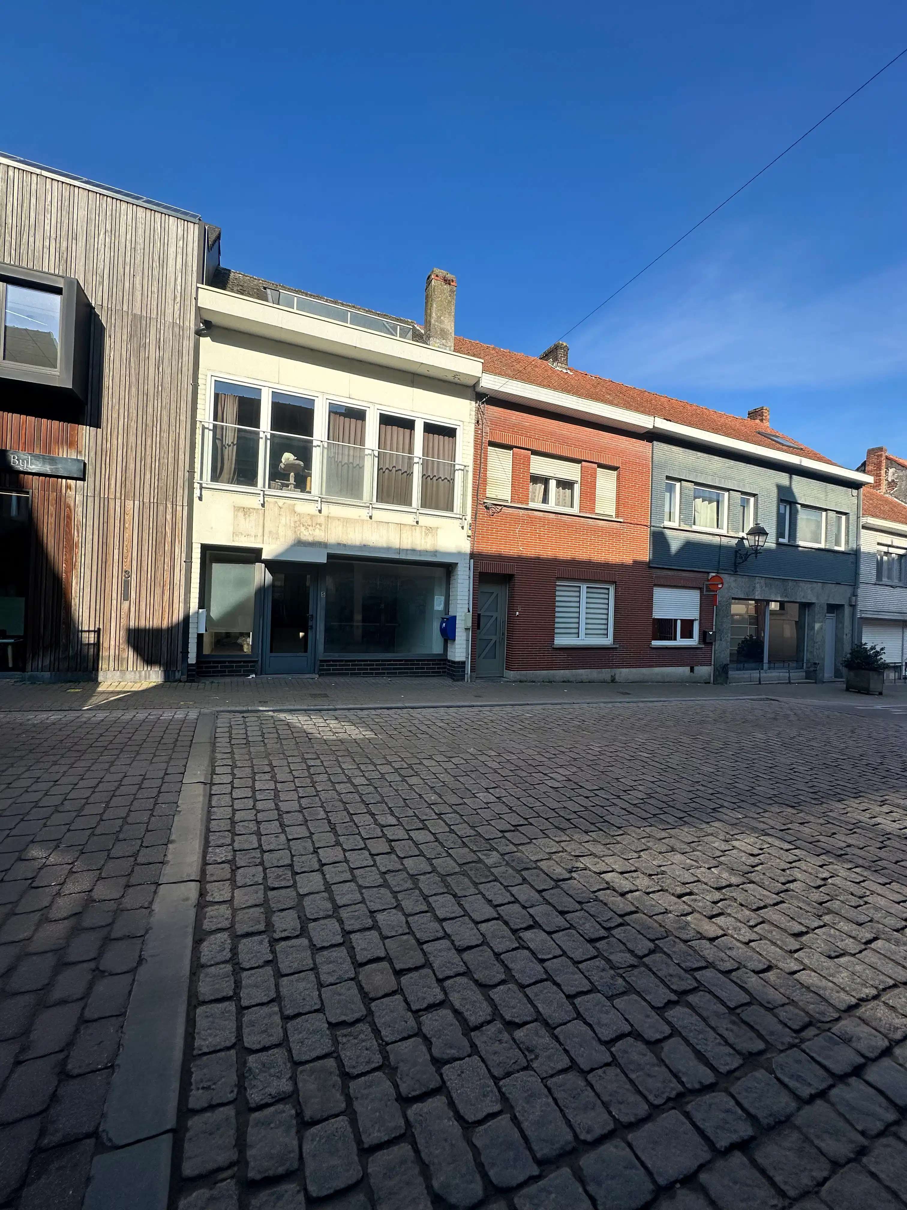 Te renoveren woning  in het hart van Zomergem foto 8