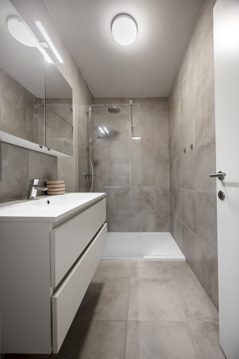 Instapklaar en prachtig gelegen appartement op een toplocatie in Deurne foto 3