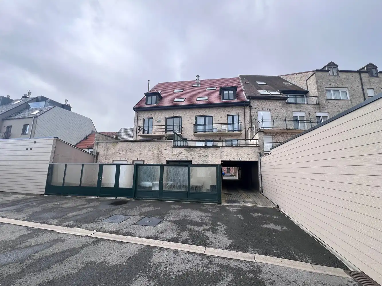 Instapklaar appartement met 2 slaapkamers en zonnig terras foto 12