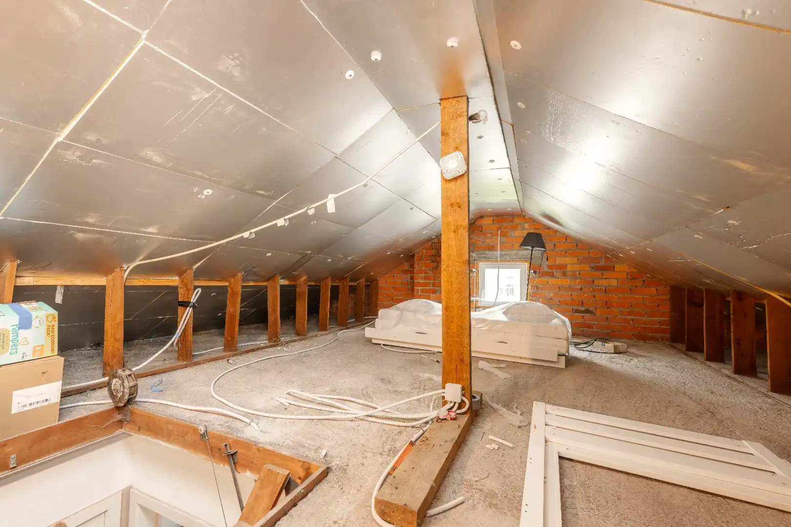 GERENOVEERDE (2021) HALF OPEN BEBOUWING OP 417 m² foto 19