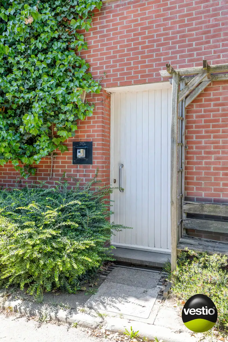 GEHEEL VAN 2 GUNSTIG GELEGEN APPARTEMENTEN TE TONGEREN LANGS N79. foto 6