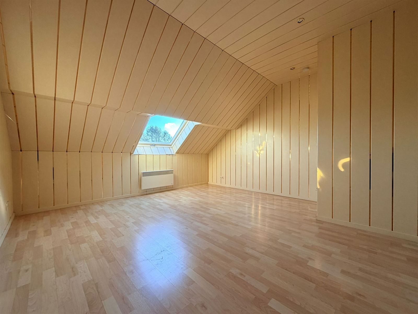 Duplex-appartement te huur in centrum Lennik foto 12