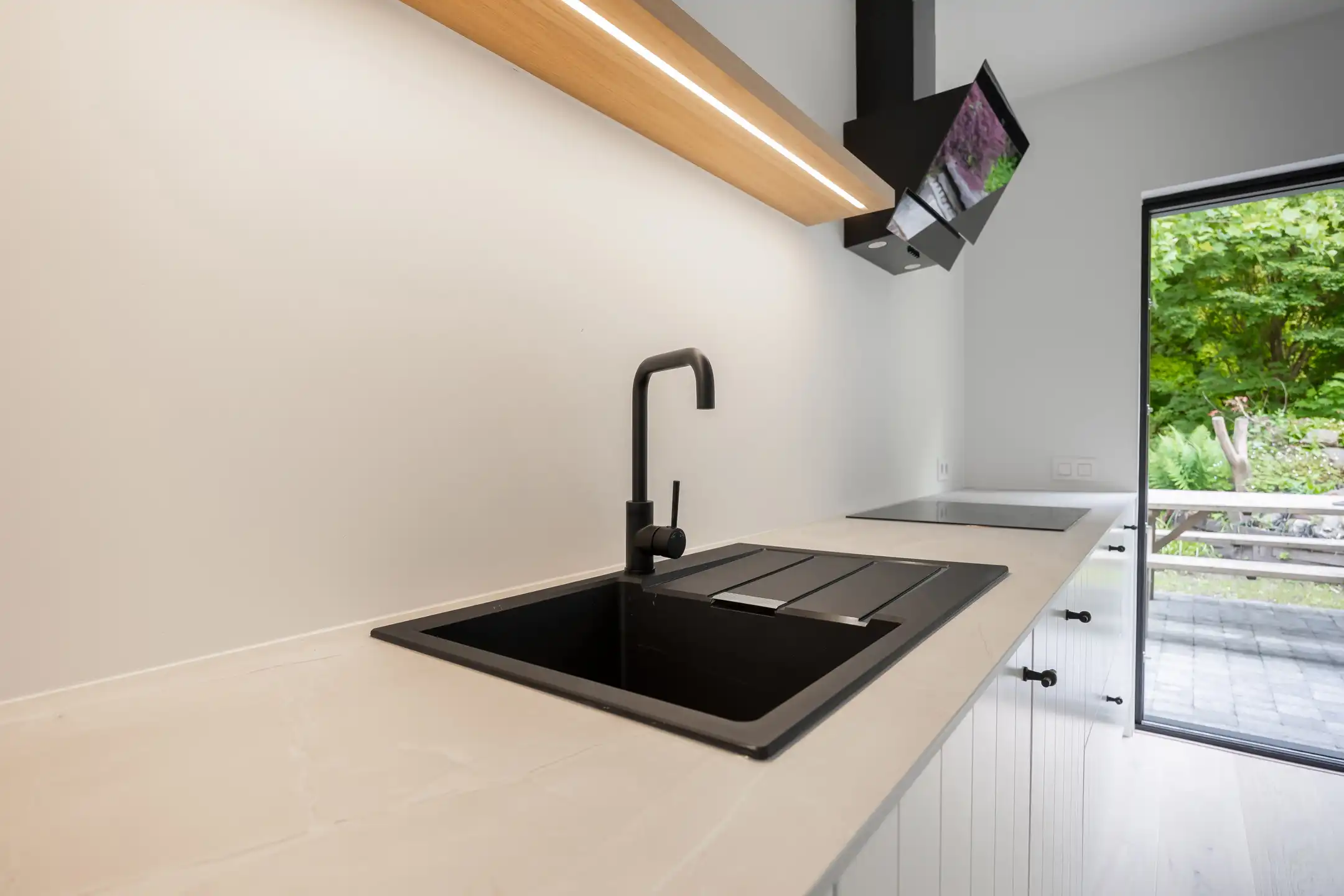 Gerenoveerde laagbouw Woning (EPC A) met Exotische Tuin  foto 14