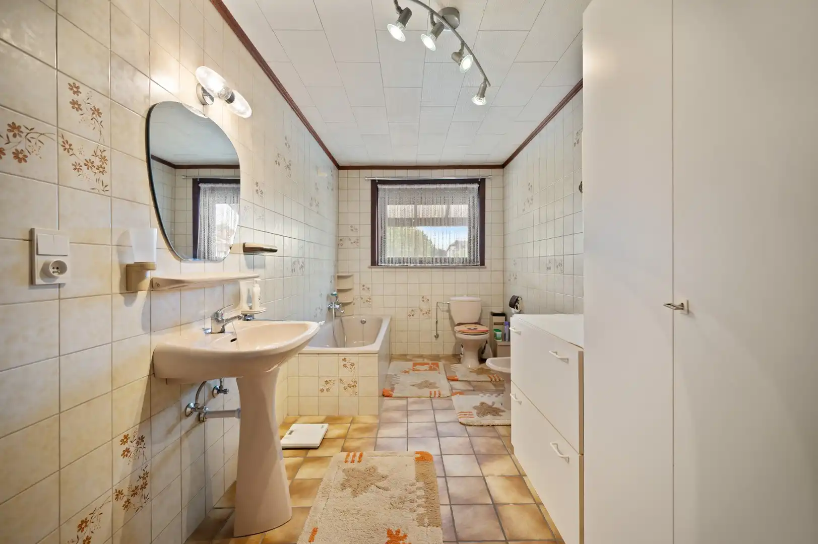 Woning tot 4 kamers met zeer veel potentieel vlakbij het centrum van Scherpenheuvel-Zichem foto 14