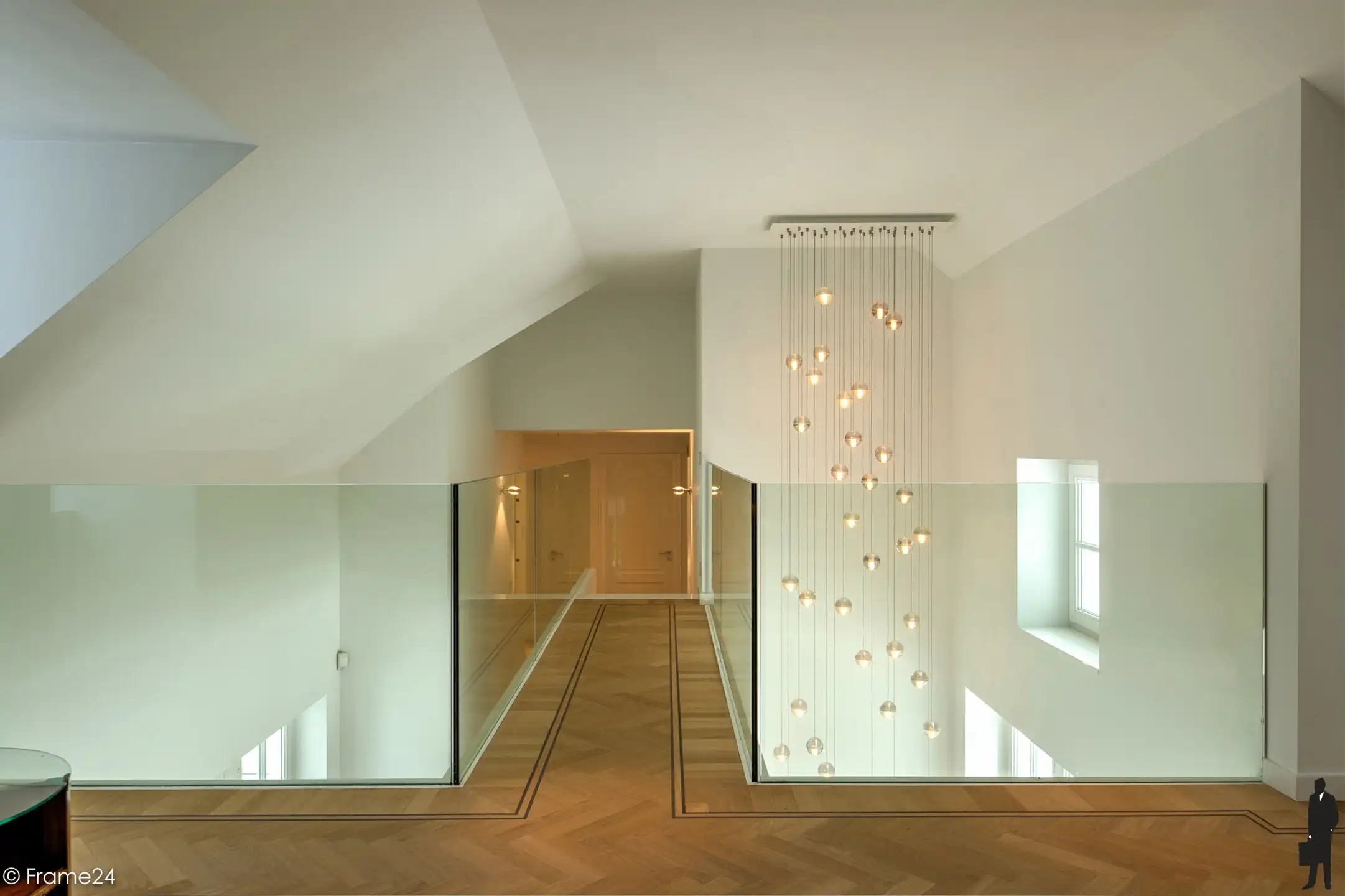 Prachtige villa + riant poolhouse op ca. 3.608m² foto 8