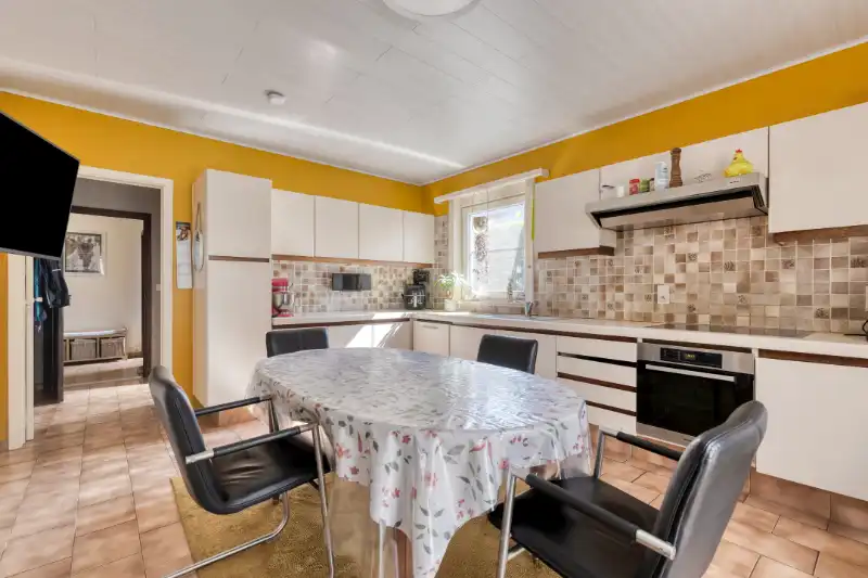 Ruime open bebouwing met potentieel in groene, rustige buurt van Evergem foto 4