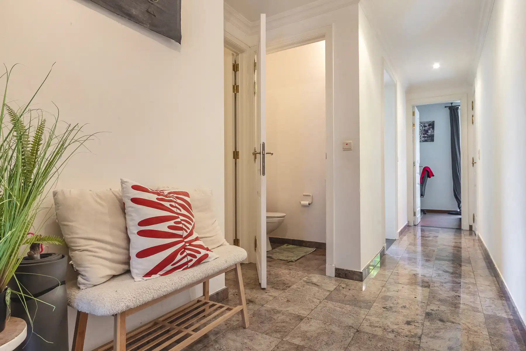 Tof appartement met twee slaapkamers en terras op topligging foto 12