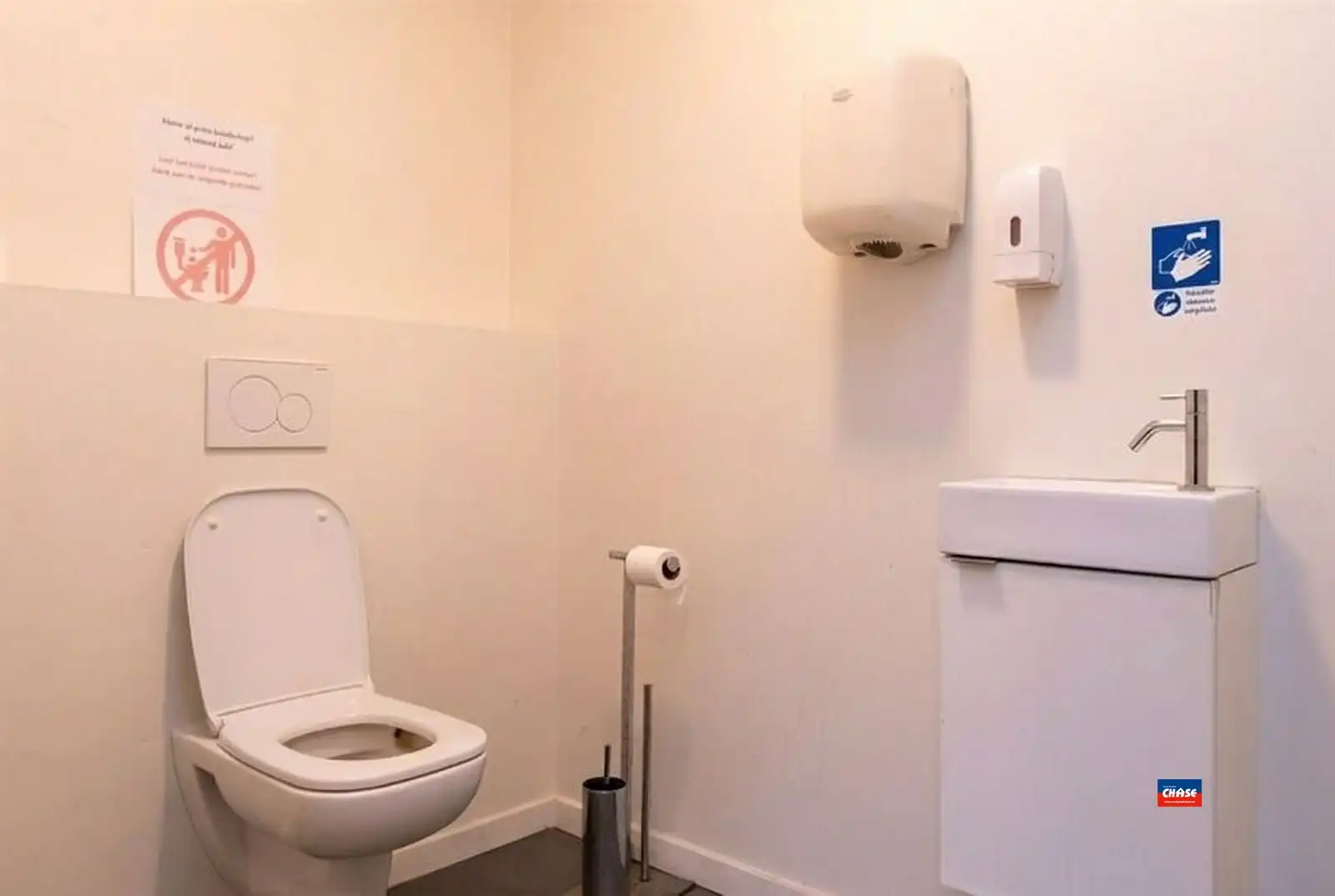 Handelspand op zeer gunstige ligging. foto 11