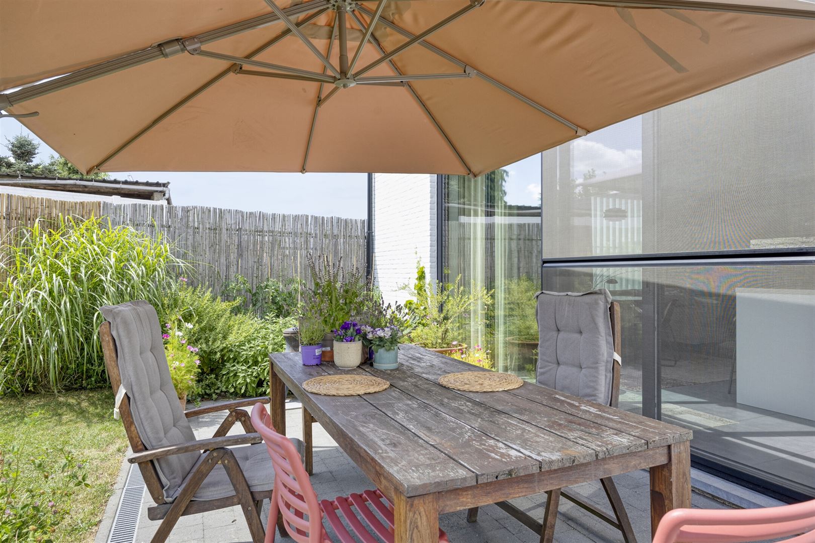 TE KOOP: Recente halfopen woning met tuin in Hoepertingen! foto 23