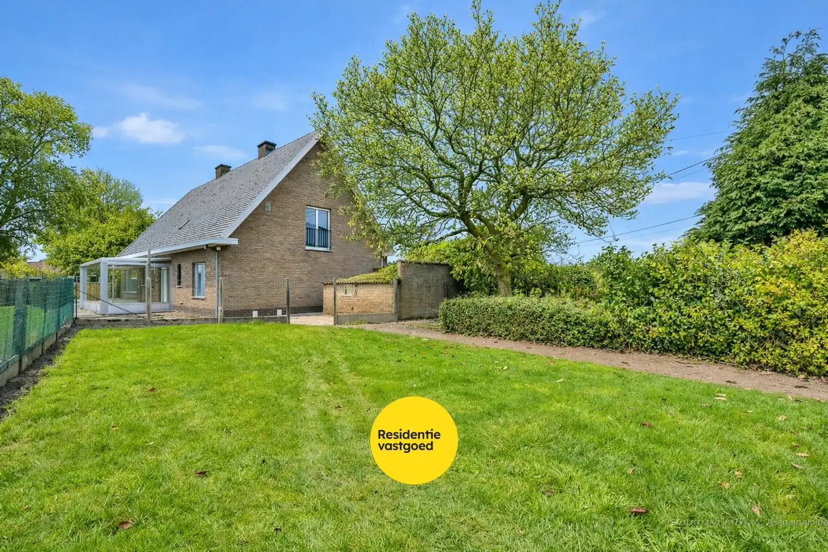 Statige woning met ruime loodsen in Kortemark! foto 21