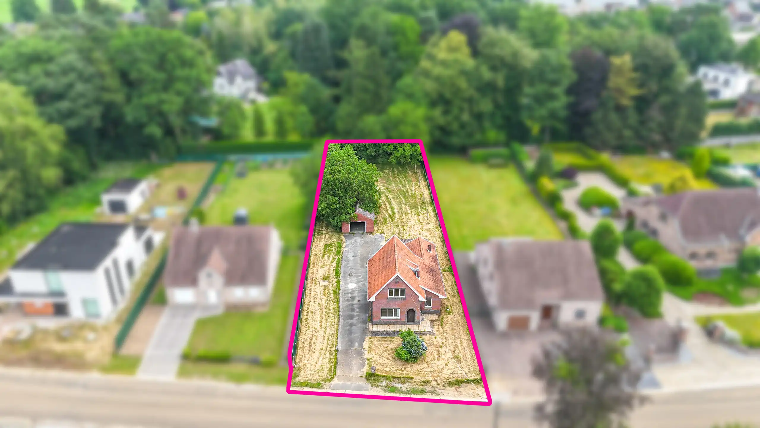 Te renoveren woning op groot perceel te Heusden-Zolder! foto 35