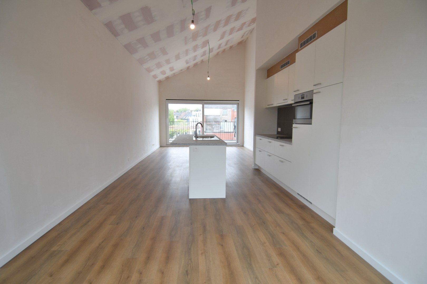Prachtig nieuwbouw appartement met 2 terrassen in centrum Kortrijk foto 5