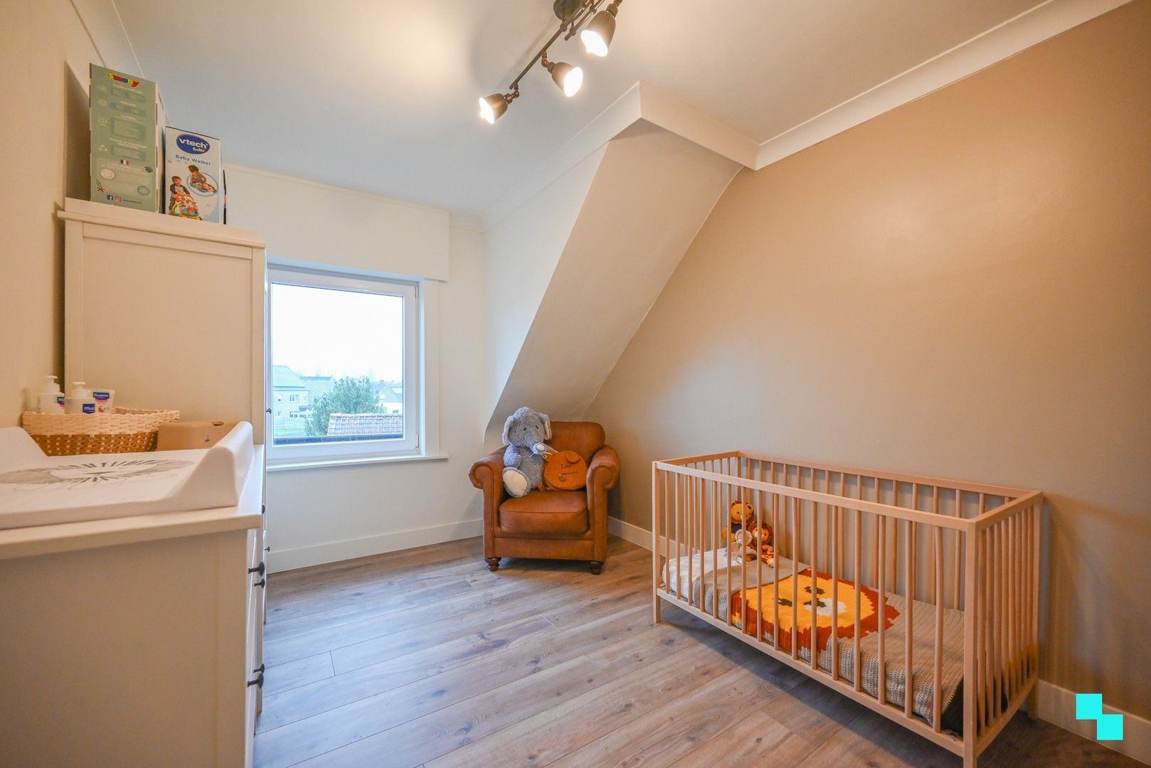 Bel-etagewoning nabij het centrum van Waregem! foto 14