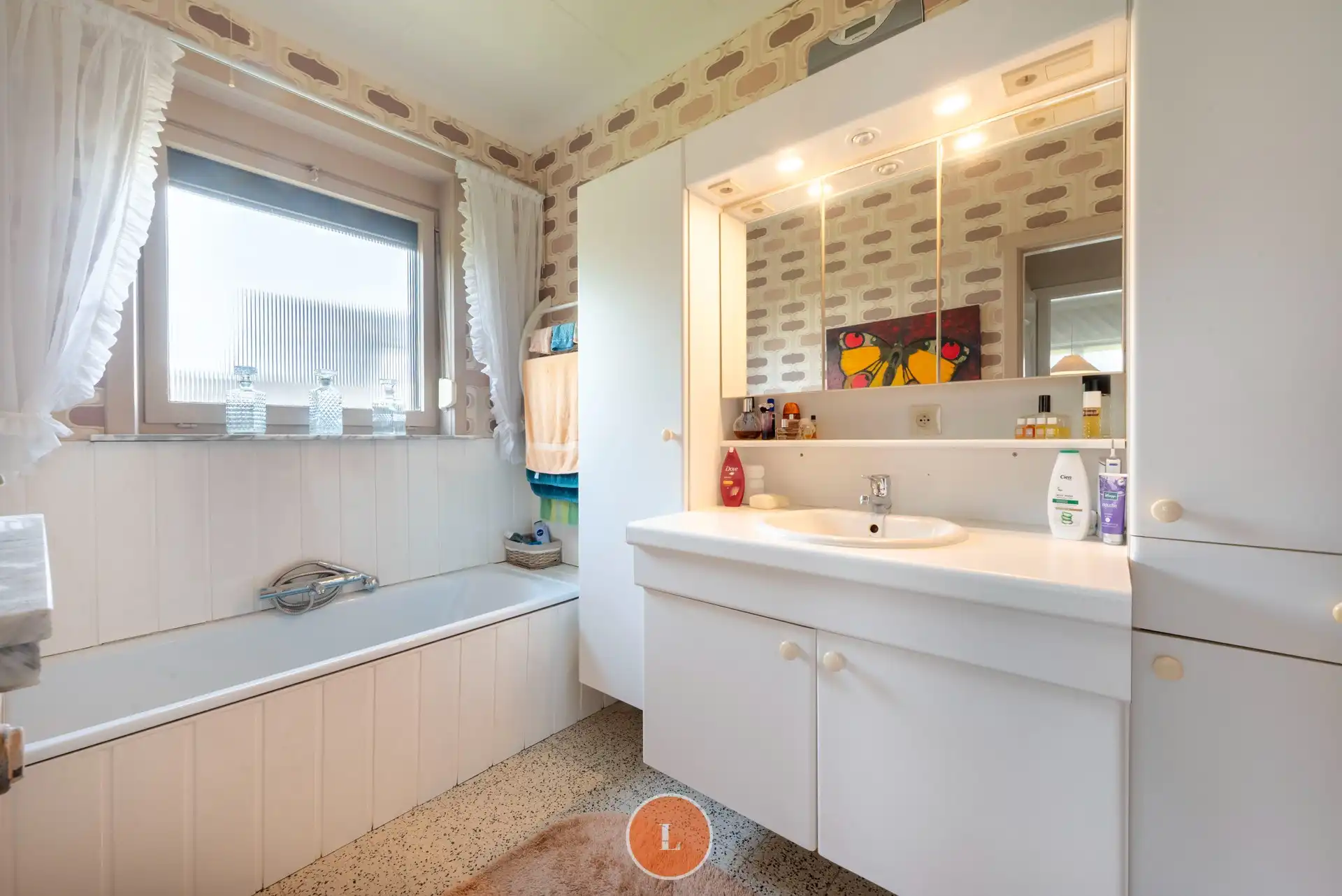 Gelijkvloerse woning met 3 slaapkamers en garage. foto 7