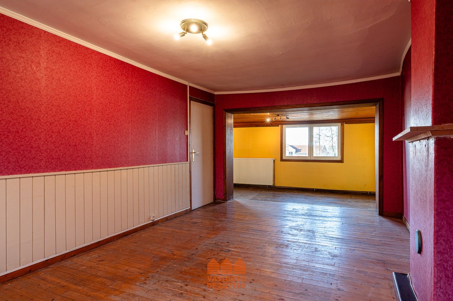 Ruime woning met handelspand in het centrum van Boekhoute foto 6