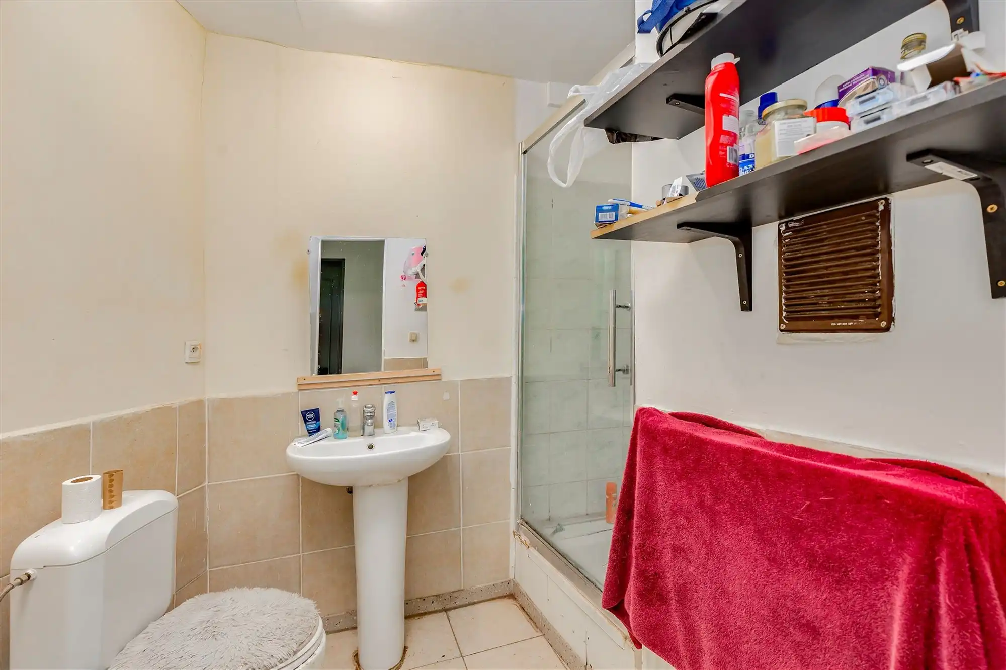 Hoekpand bestaande uit handelsglvl + 6 appartementen foto 15