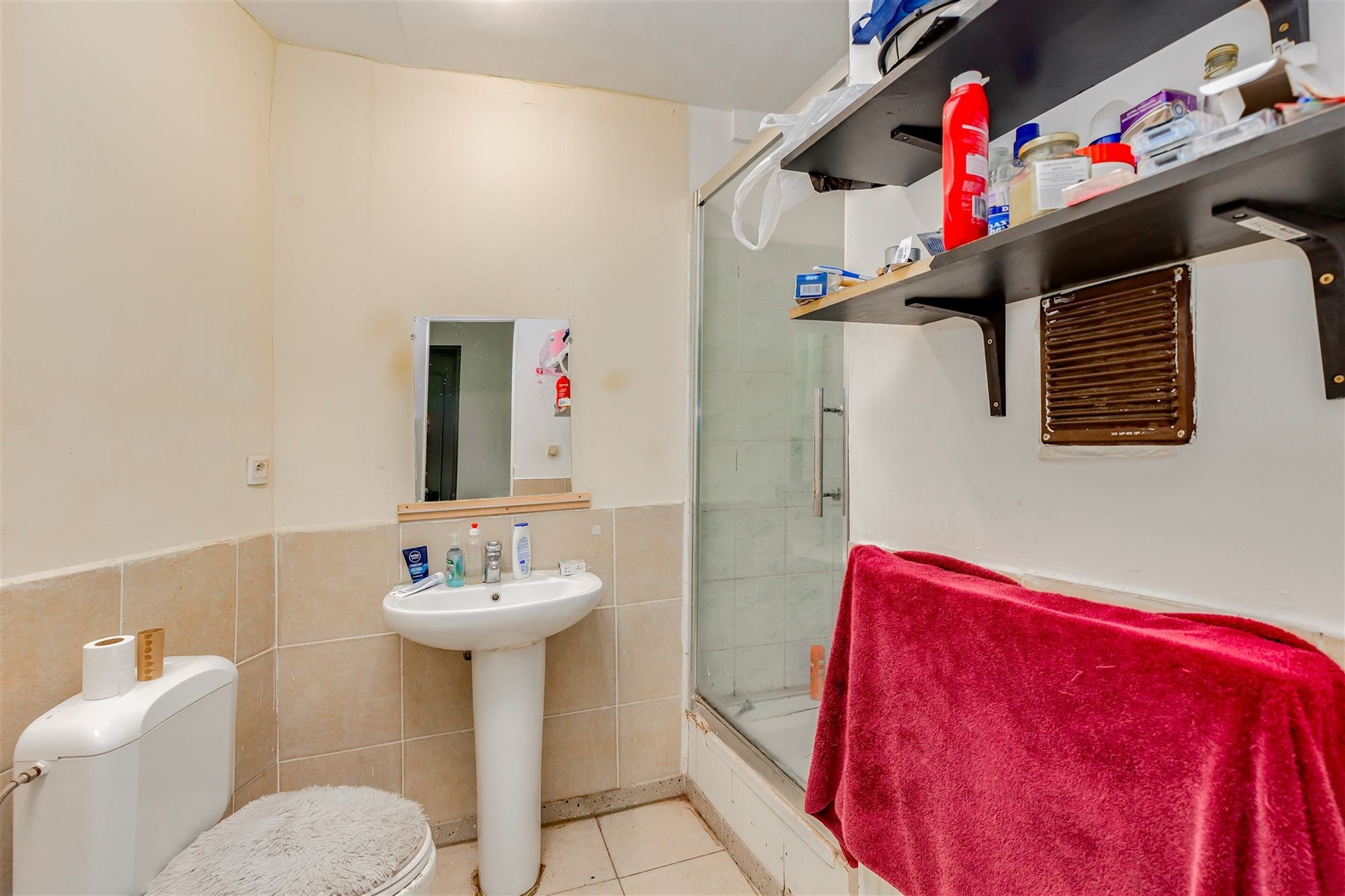 Hoekpand bestaande uit handelsglvl + 6 appartementen foto 15