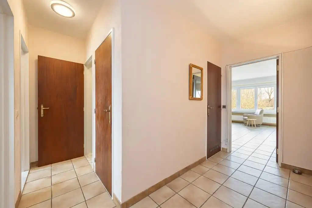 Op te frissen app met 3 slaapkamers, zonnig terras en garagebox foto 8