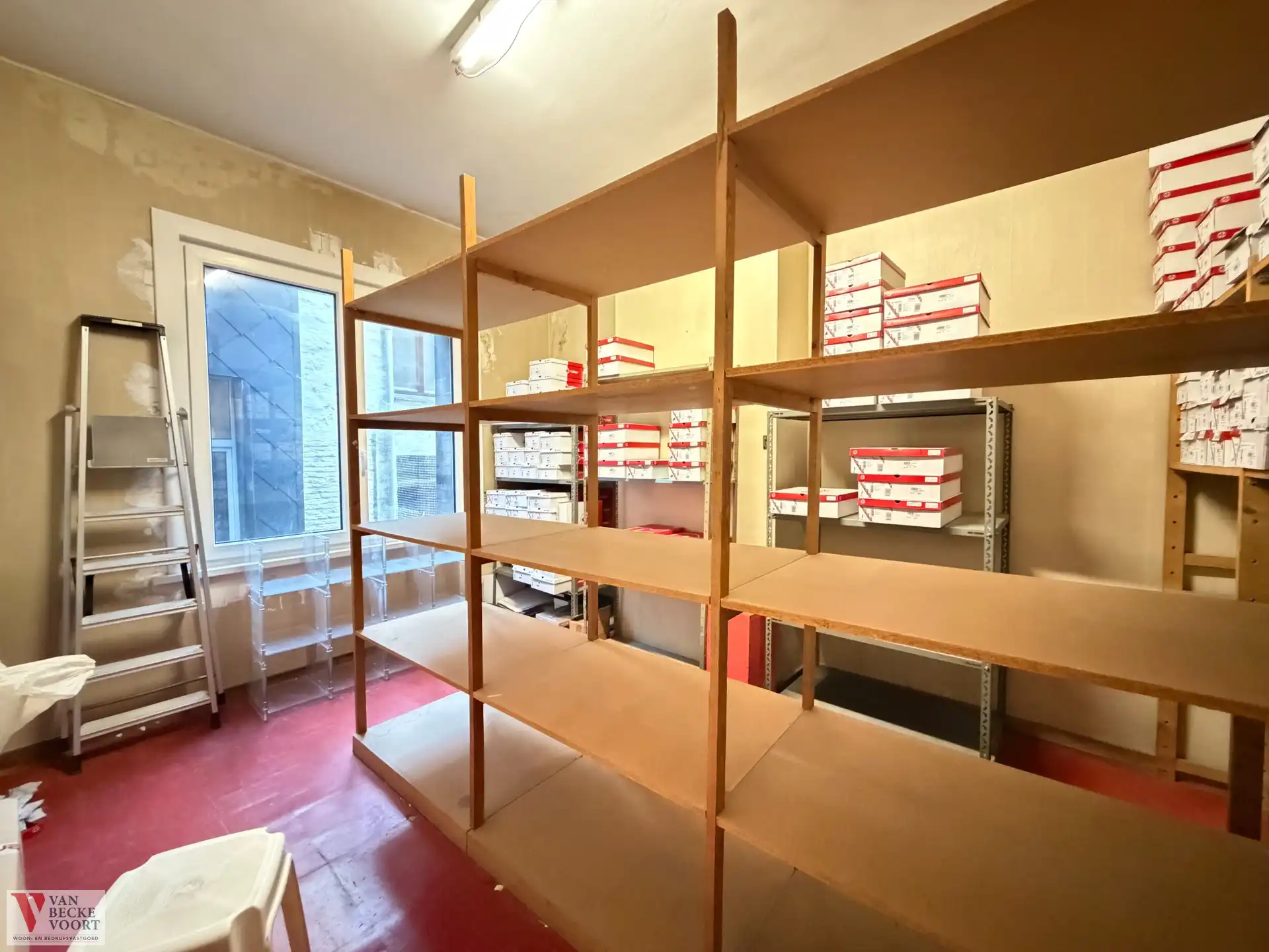 Handelspand op AAA-locatie - 105m² foto 8